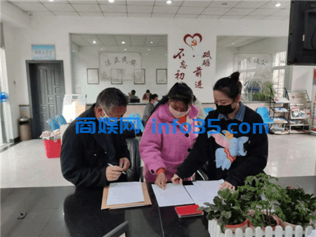 云南一对夫妻神操作办结婚证竟是为了离婚