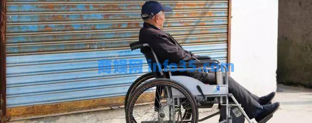 把幼儿园搬进养老院中,神奇的事情发生了···儿童养老院