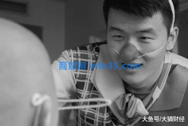 34张深夜监控照片,撕开亿万成年人的伪装。