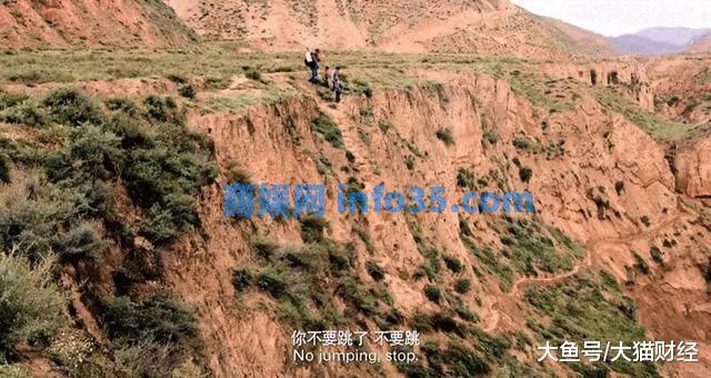 34张深夜监控照片,撕开亿万成年人的伪装。