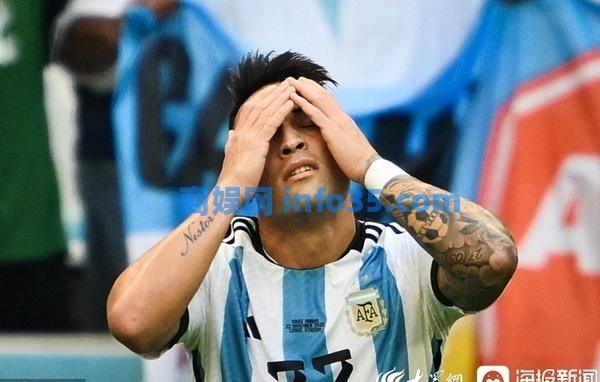 卡塔尔2022足球世界杯爆出最大冷门?阿根廷1比2遭沙特逆转,梅西点射后迷失。