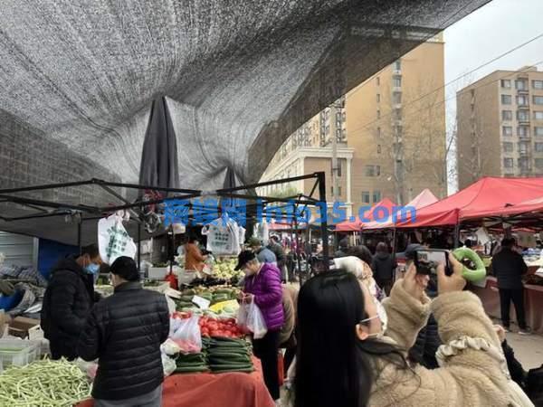 《人间烟火》城里的年轻人,扎堆农村大集。