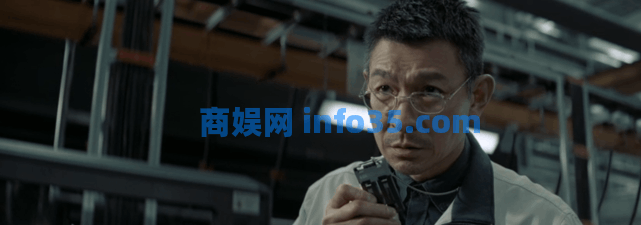 破 4 亿,《流浪地球 2》春节档首日夺冠,吴京将打破三项影史纪录,春节档电影你最想看哪一部?