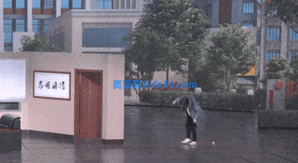 马丽称鞋跟断掉是意外:赶紧揣兜,网友:我都没看出来。