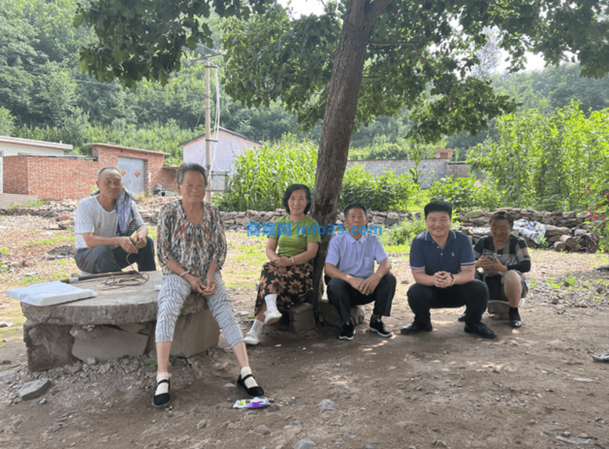 “反诈警官”老陈持续遭网暴,已投身养殖业。