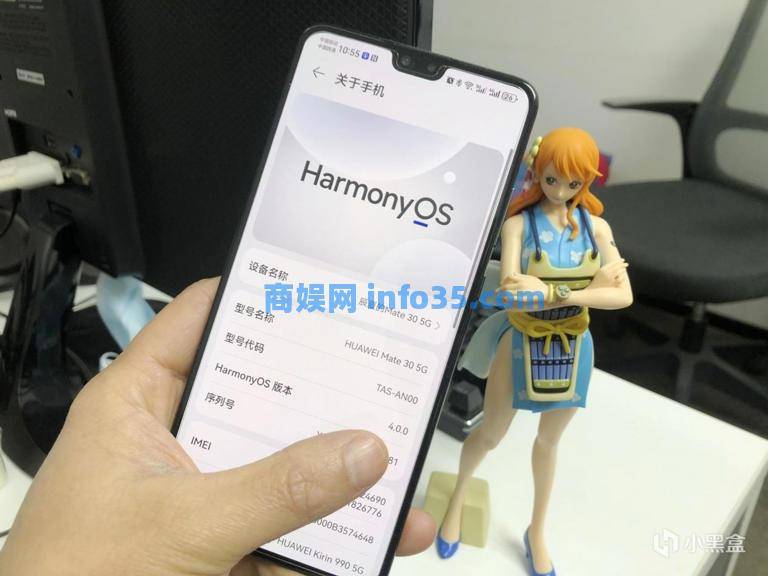 华为mate70首发鸿蒙5.0,余承东:老机型可升级,性能大幅提升30%