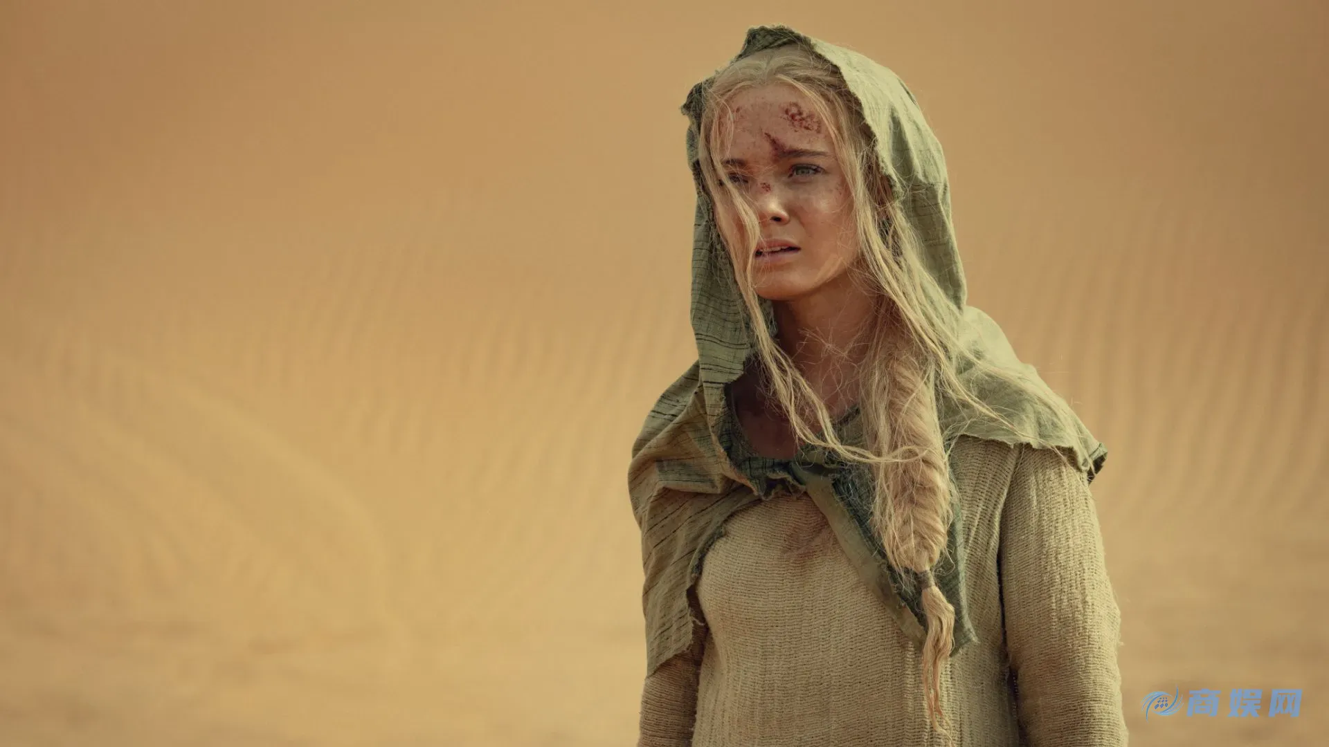 《猎魔人》希里演员在大超走后哭了 也不想演了