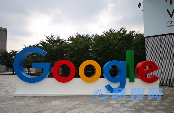 谷歌AI眼镜明年问世 搭载Gemini多模态模型