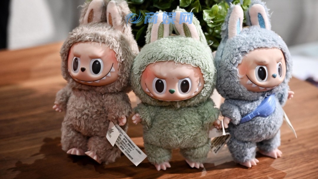 索尼官宣《帕丁顿熊》导演保罗·金将执导Labubu电影