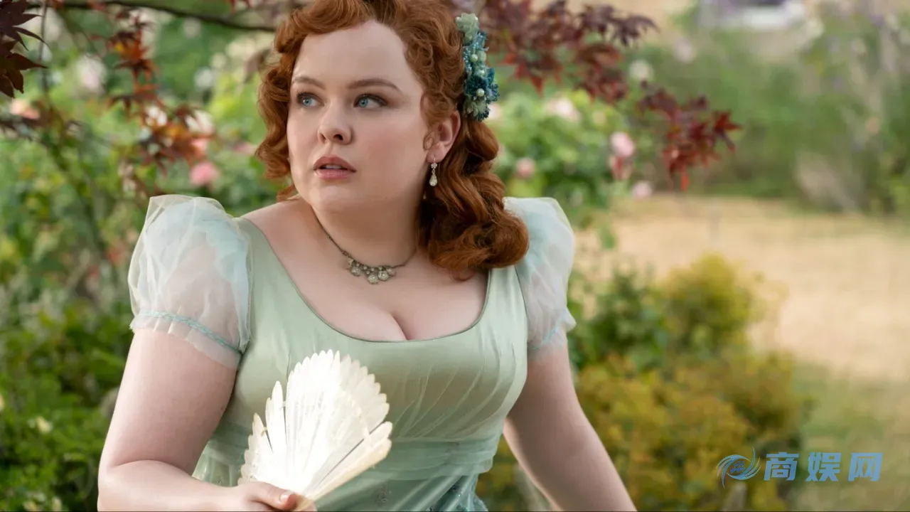 《布里奇顿》第三季收视不降反升 男女主公开撒狗粮