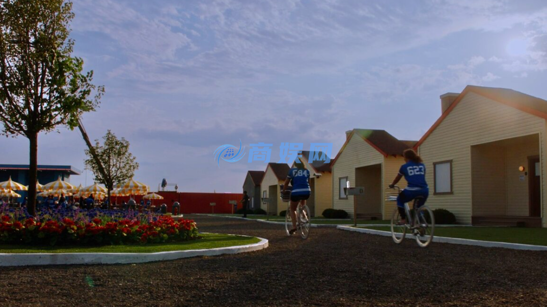 世界第一网红MrBeast承认还在借钱 收入几乎全部转投事业